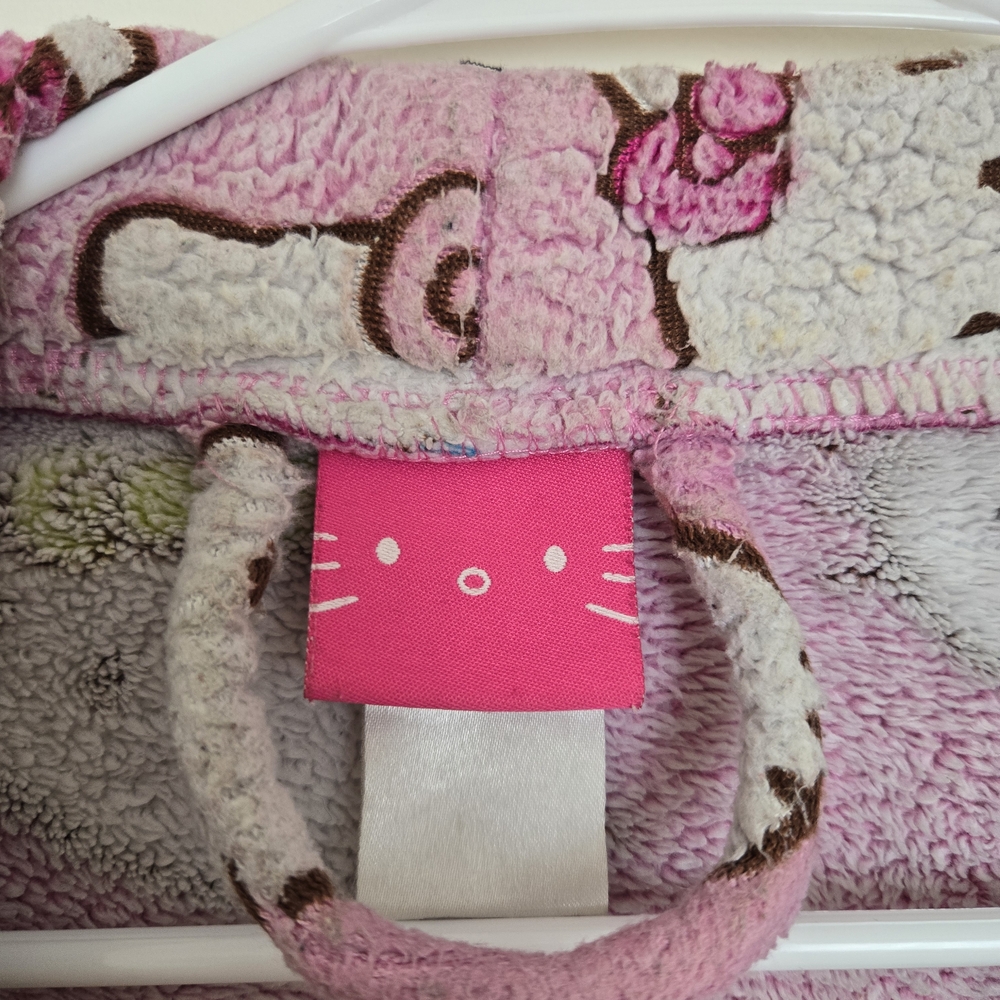 Pink Hello Kitty Robe - Picture 2 of 5